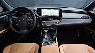 LEXUS ES300H  7 GENERATION Executive 2024