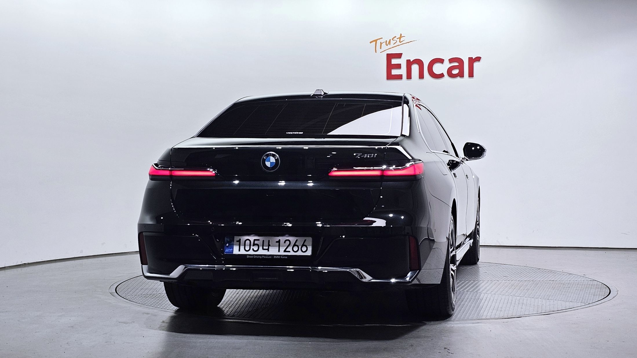 BMW 7-SERIES G70 2023
