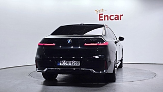BMW 7-SERIES G70 2023