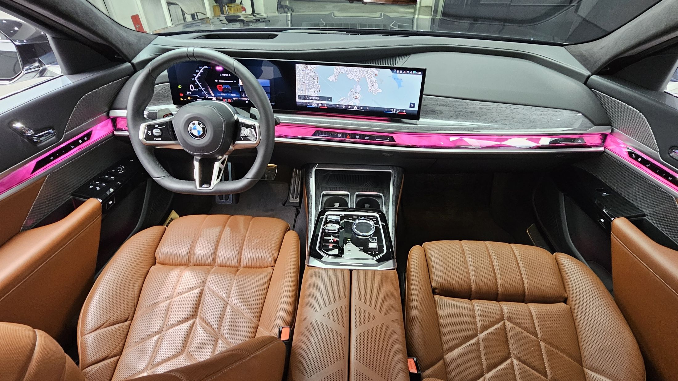 BMW 7-SERIES G70 2023