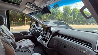 HYUNDAI STARIA  4WD Lounge 9 Seater 2025