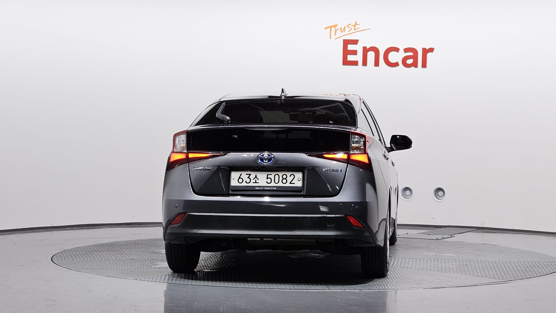 TOYOTA PRIUS 2019
