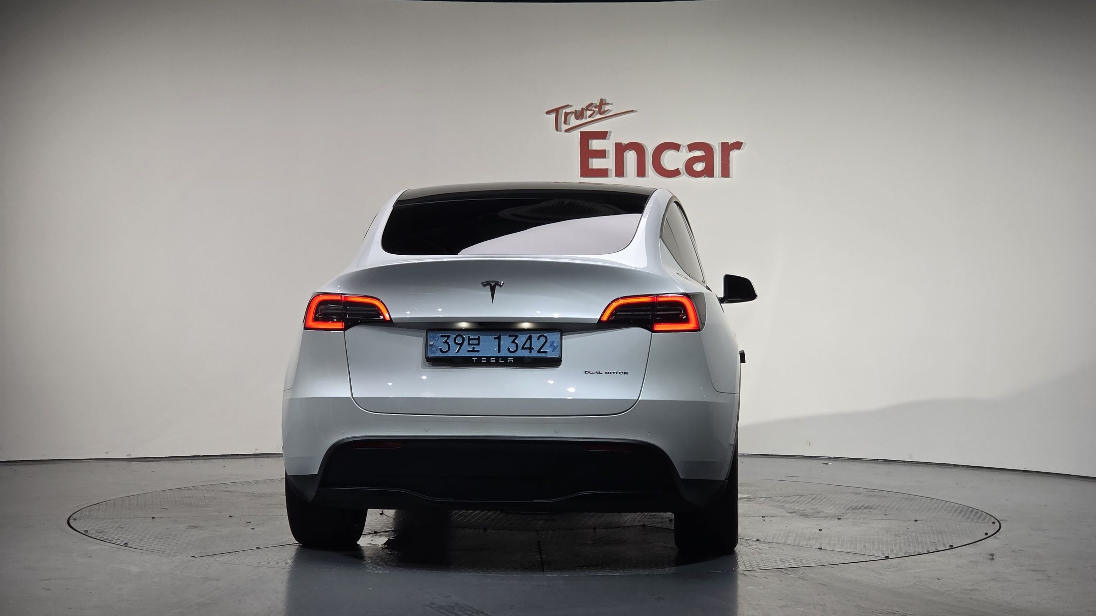 TESLA MODEL Y 2021