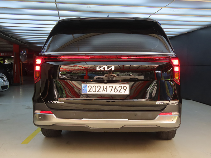 KIA CARNIVAL 2024