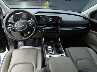 KIA CARNIVAL 2024