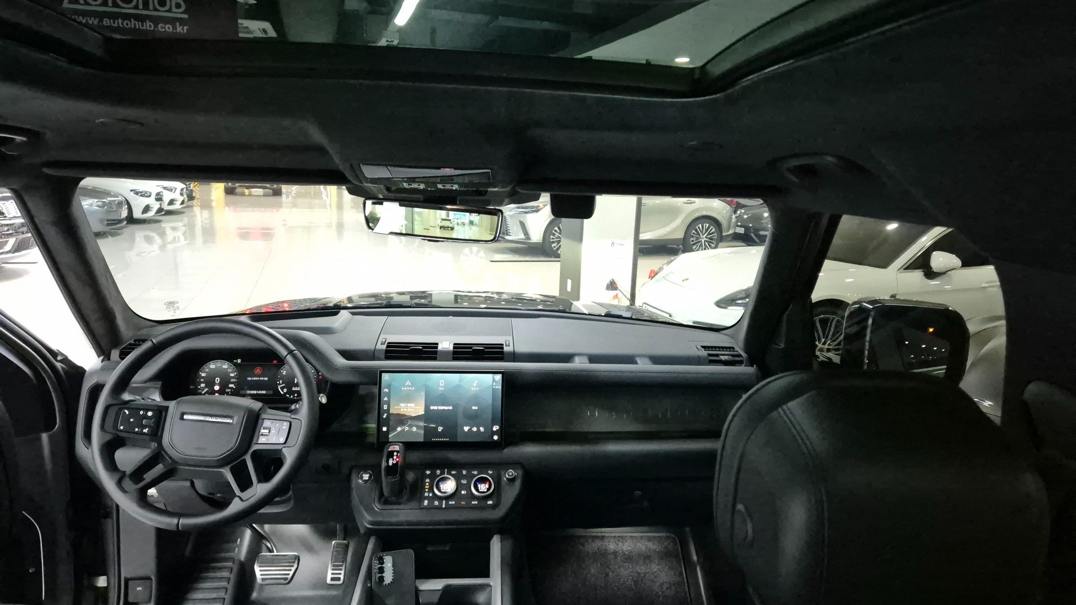 LAND ROVER DEFENDER L663 2025