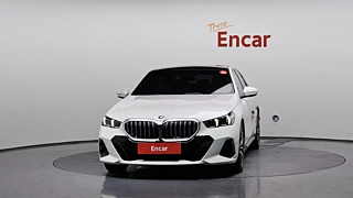 BMW 5-SERIES G60 2024
