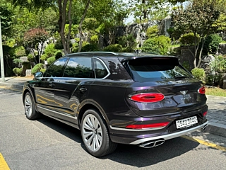 BENTLEY BENTAYGA  4.0 V8 EWB First Edition 2024