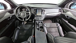 VOLVO XC90 2021