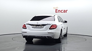MERCEDES BENZ E-CLASS W213 2020