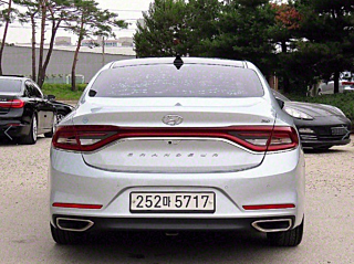 HYUNDAI GRANDEUR IG 2016