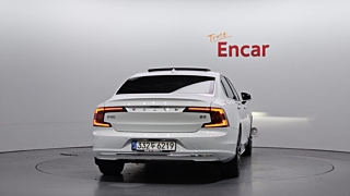VOLVO S90 2021