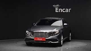 MERCEDES BENZ E-CLASS W213  E220d Exclusive 2018