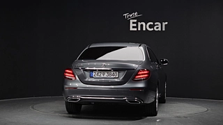 MERCEDES BENZ E-CLASS W213  E220d Exclusive 2018