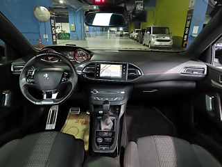 PEUGEOT 308 2016
