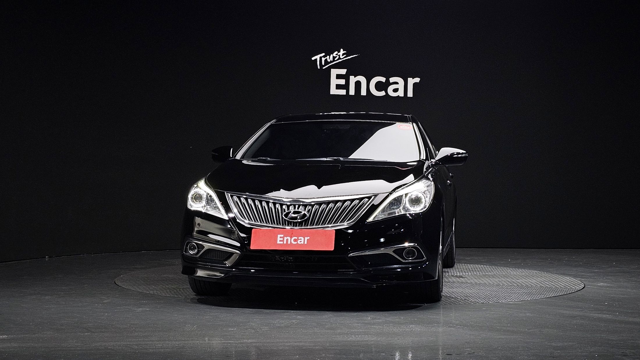 HYUNDAI GRANDEUR HG 2016