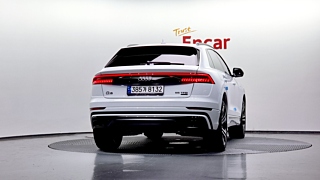 AUDI Q8 4M 2022