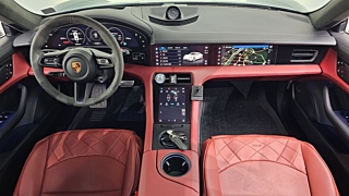 PORSCHE TAYCAN 2022