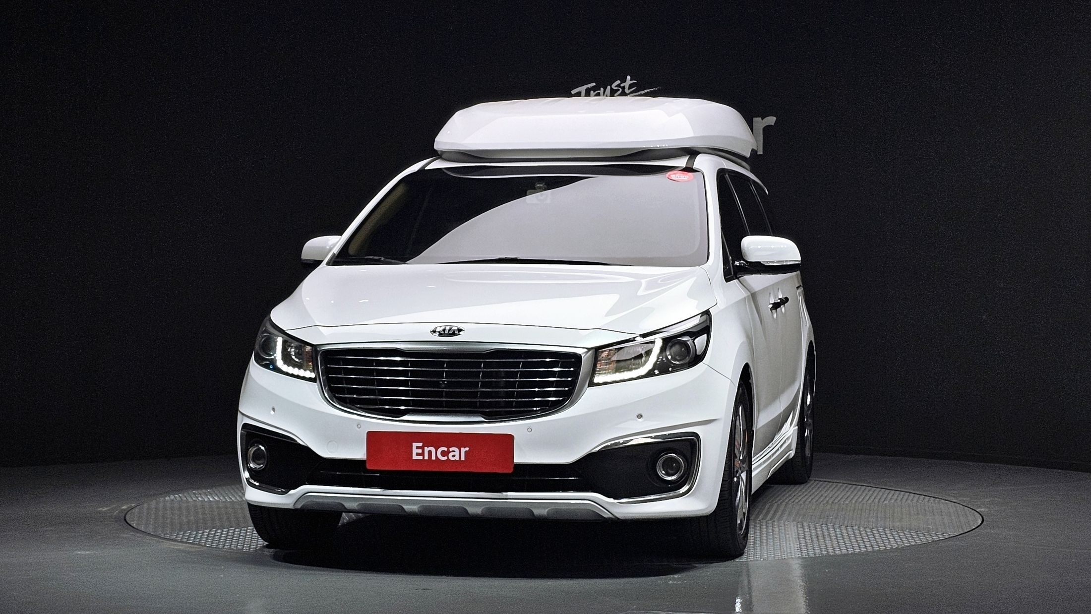 KIA CARNIVAL 2018