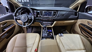 KIA CARNIVAL 2018