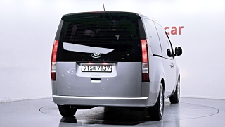HYUNDAI STARIA 2021