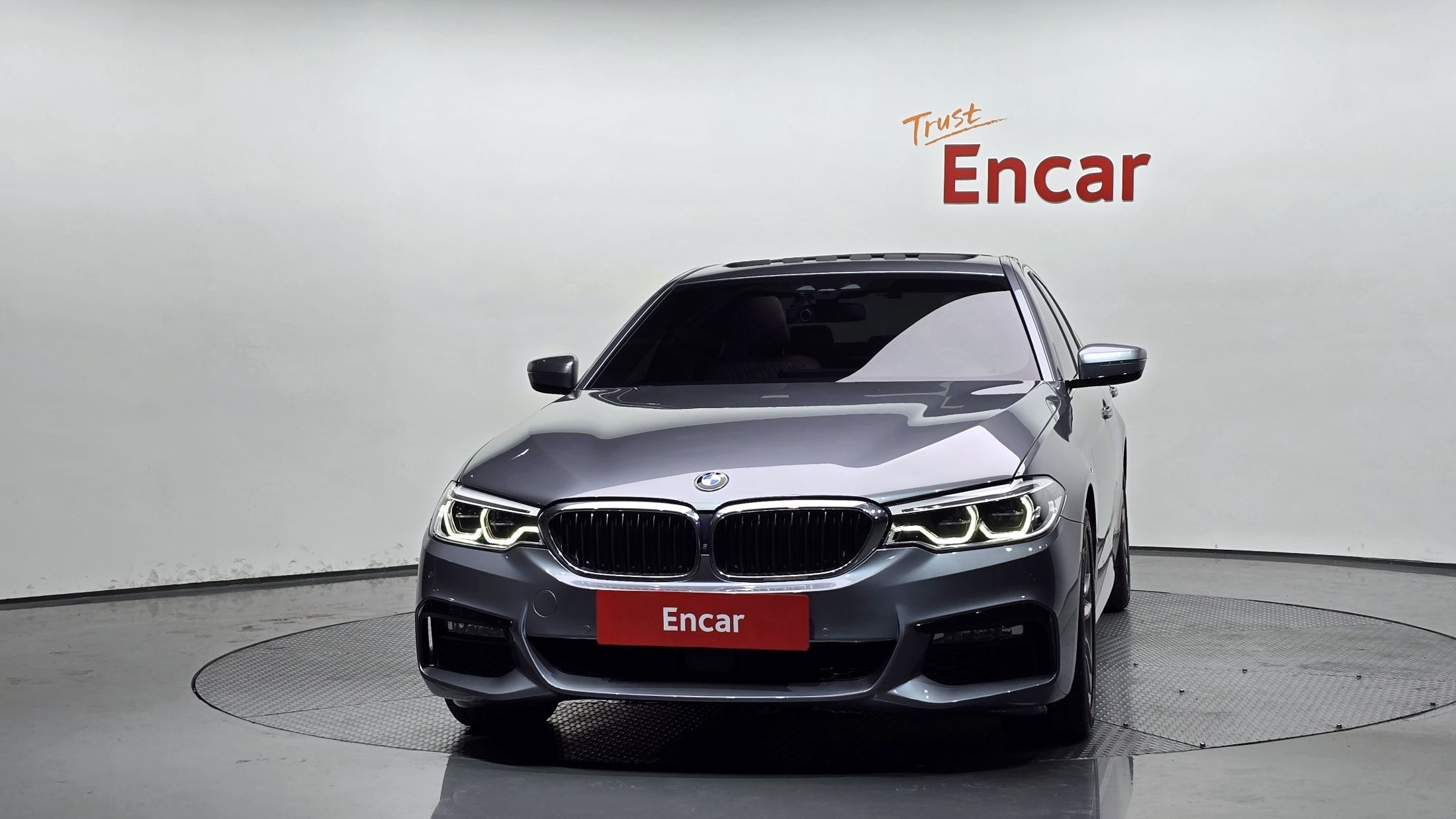 BMW 5-SERIES G30 2018