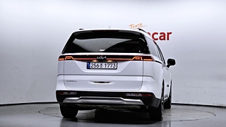 KIA CARNIVAL 2023