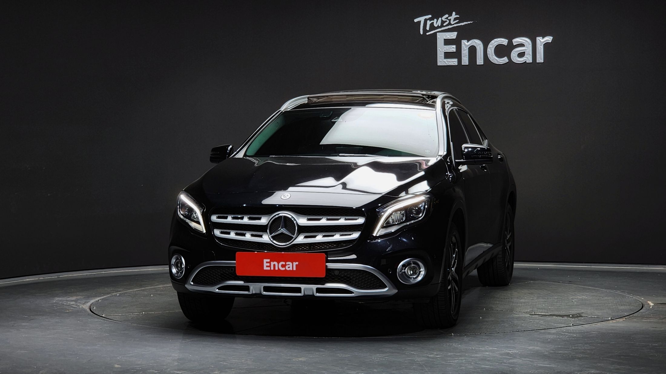 MERCEDES BENZ GLA-CLASS X156 2019