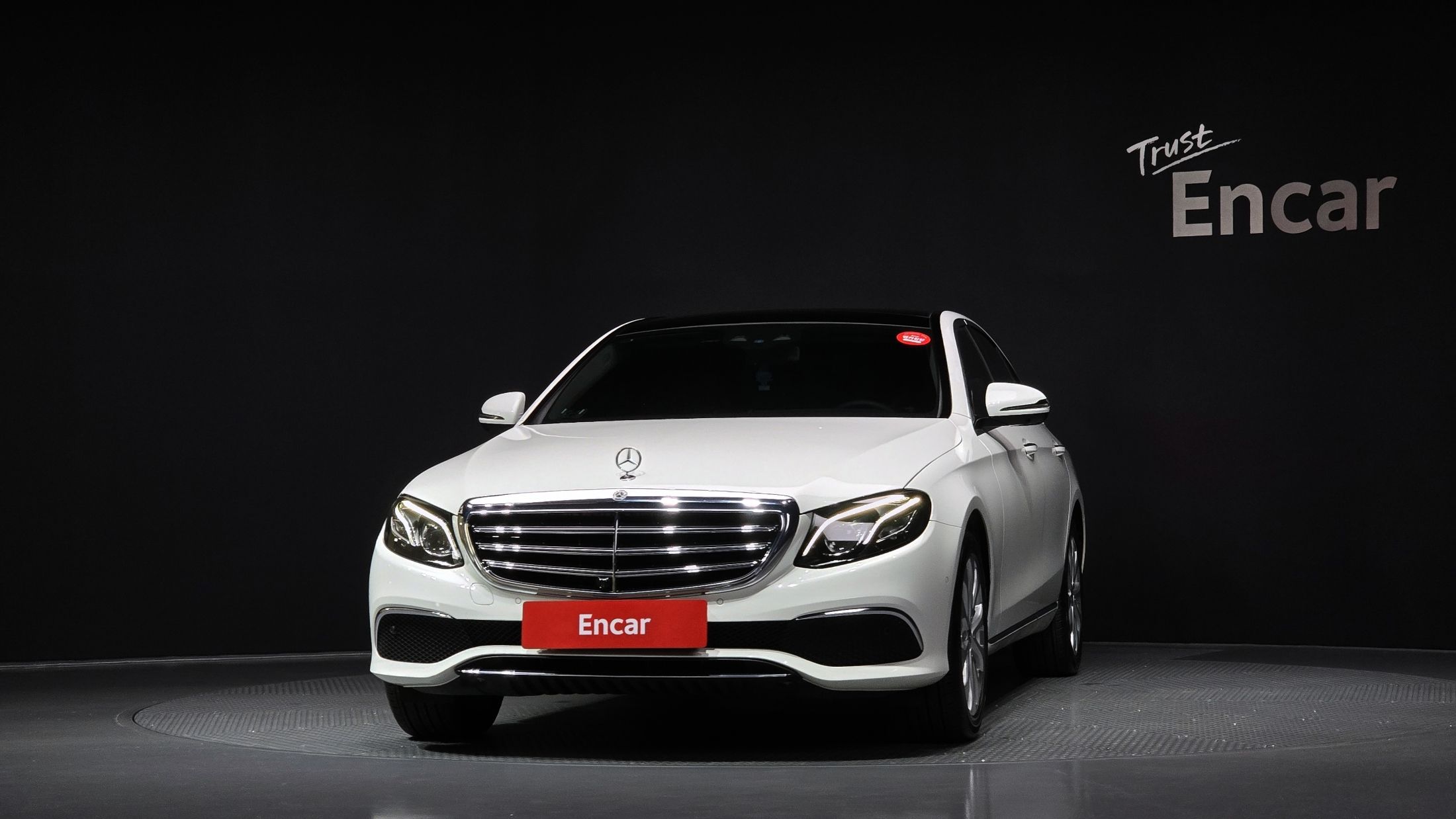 MERCEDES BENZ E-CLASS W213 2019