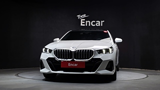 BMW 5-SERIES G60 2024