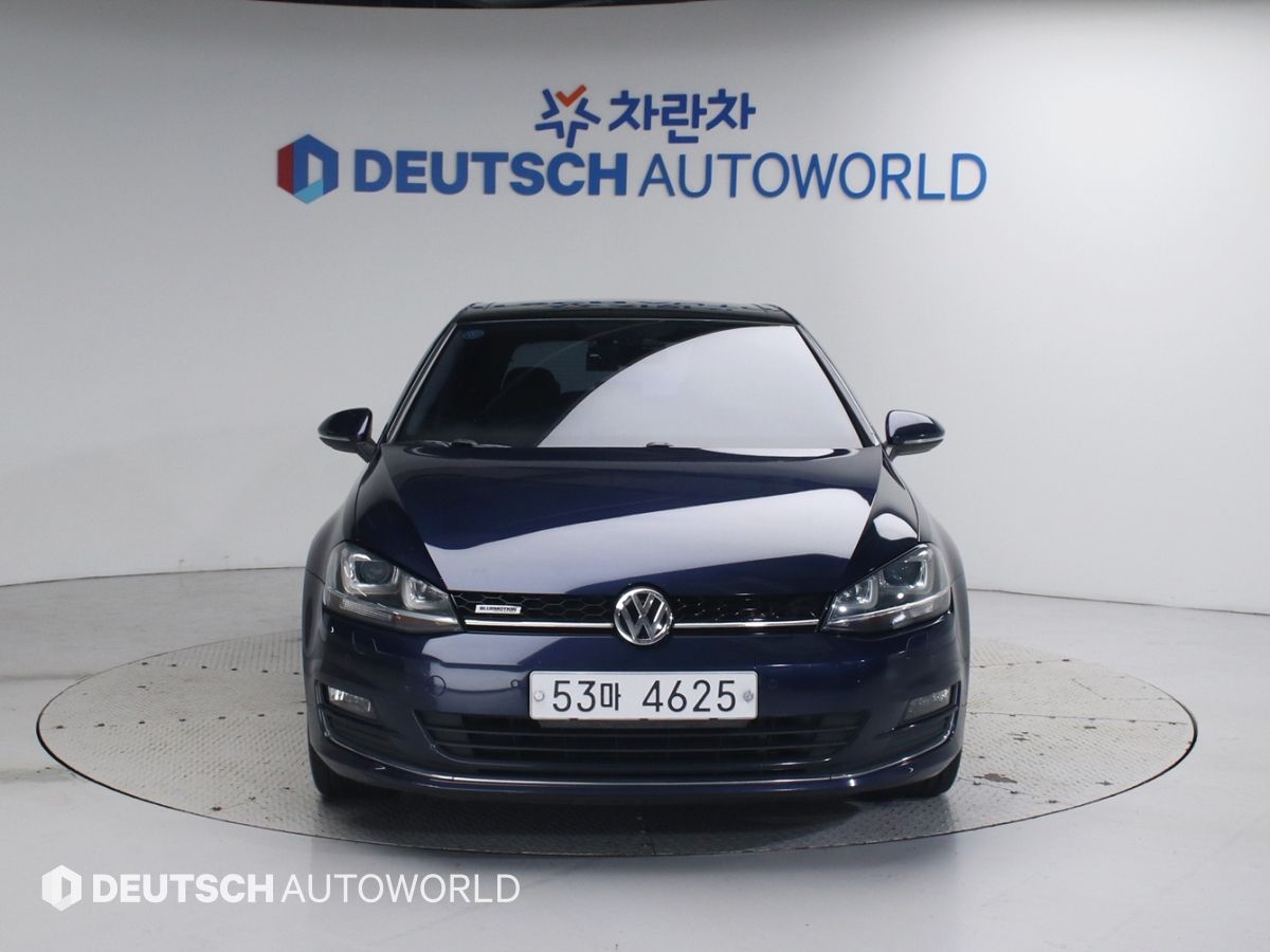 VOLKSWAGEN GOLF 2015