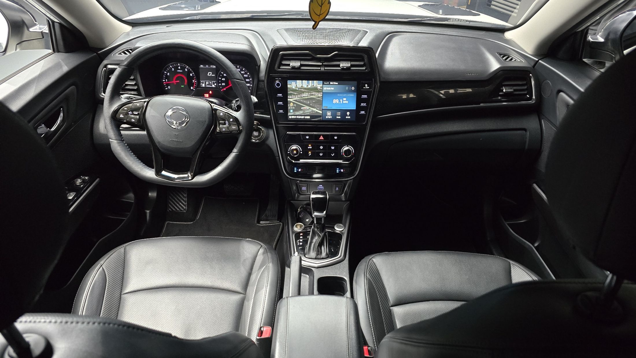 SSANGYONG TIVOLI VERY NEW 2019