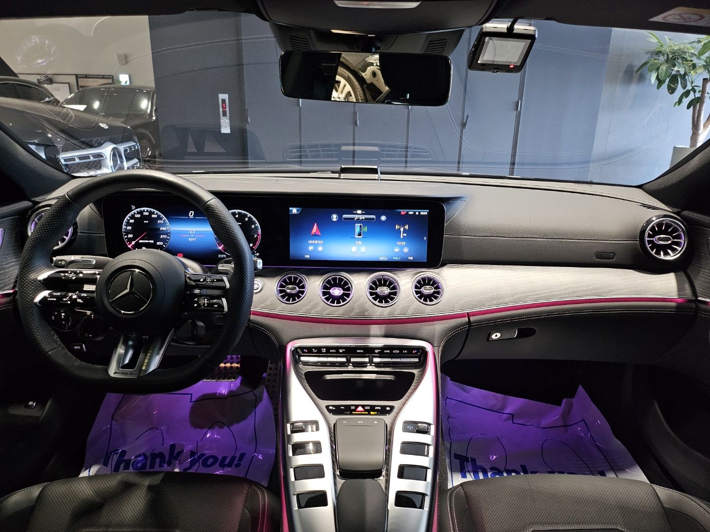 MERCEDES BENZ AMG GT 2024