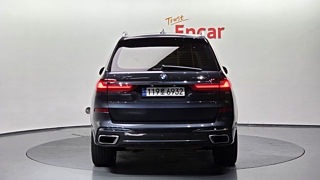 BMW X7 G07 2020