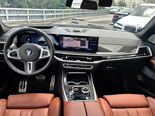 BMW X7 G07 2024