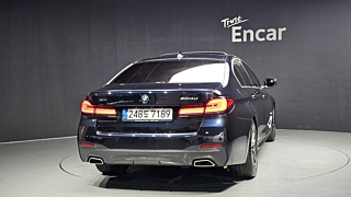 BMW 5-SERIES G30 2022