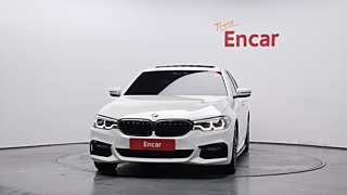 BMW 5-SERIES G30 2019