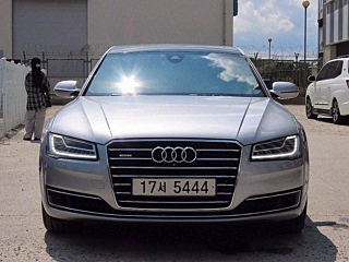 AUDI A8 2015