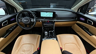 KIA CARNIVAL  4 GENERATION 9 Seater Signature 2021