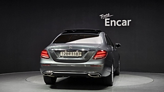MERCEDES BENZ E-CLASS W213 2019