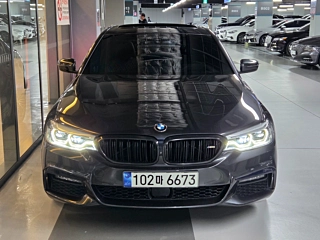 BMW 5-SERIES G30 2019