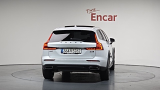 VOLVO V60 CROSS COUNTRY  2 GENERATION B5 Pro AWD 2021
