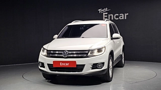 VOLKSWAGEN TIGUAN 2016