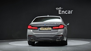 BMW 5-SERIES G30 2022