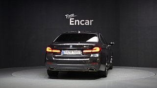 BMW 5-SERIES G30 2020