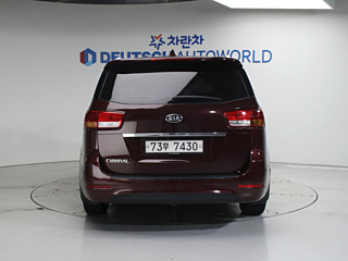 KIA CARNIVAL 2016