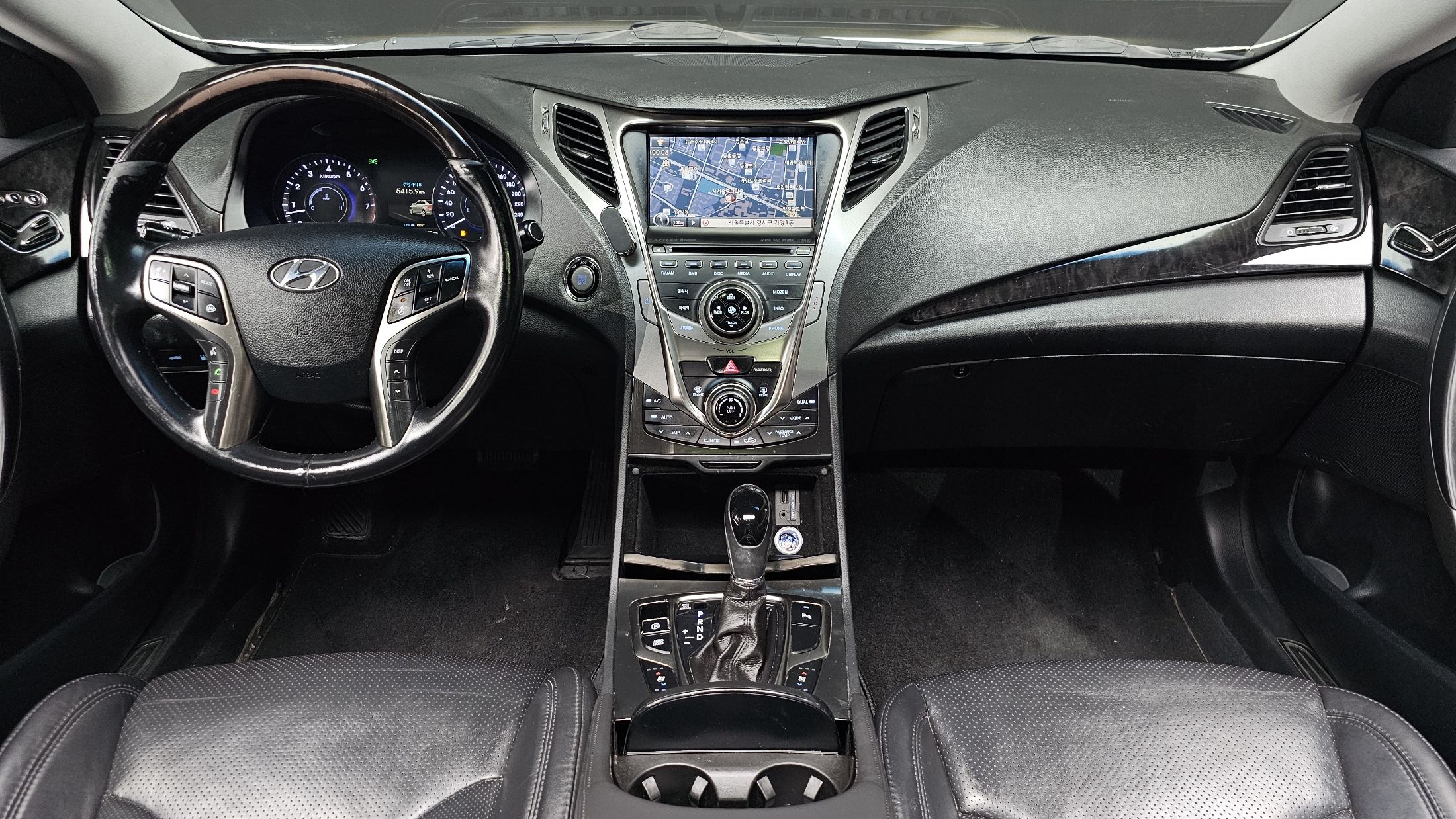 HYUNDAI GRANDEUR HG 2013