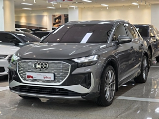 AUDI Q4 E-TRON F4  45 Premium 2025
