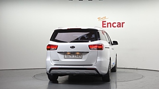KIA CARNIVAL 2017
