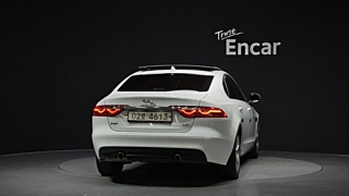 JAGUAR XF X260 2018